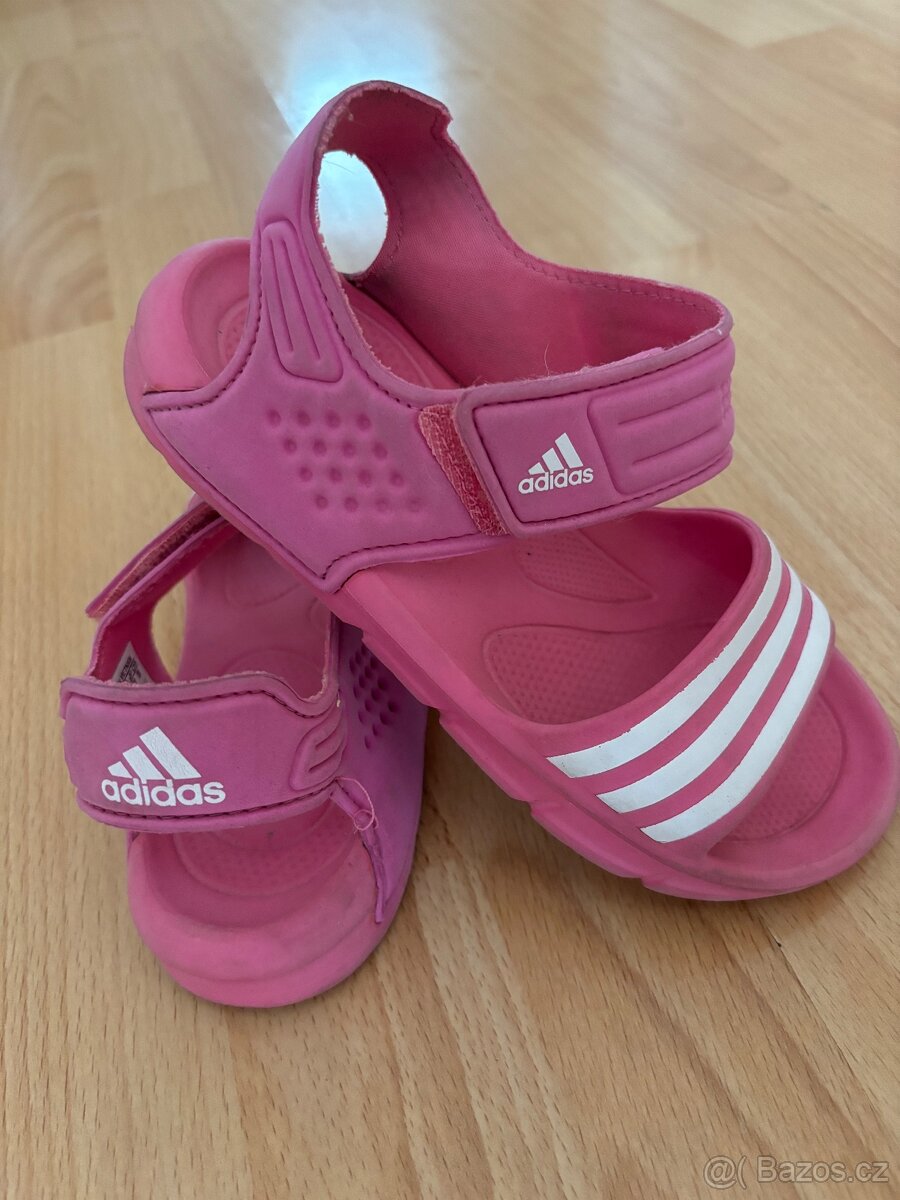 Sandále Adidas velikost 33