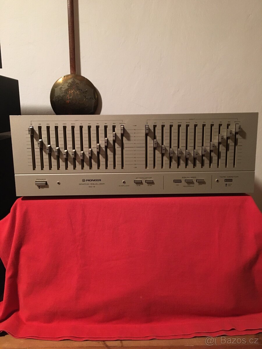 Pioneer equalizer SG-9