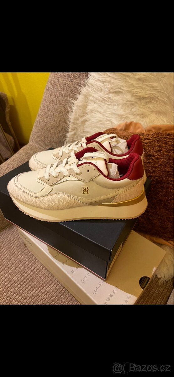 Dámské tenisky Tommy Hilfiger