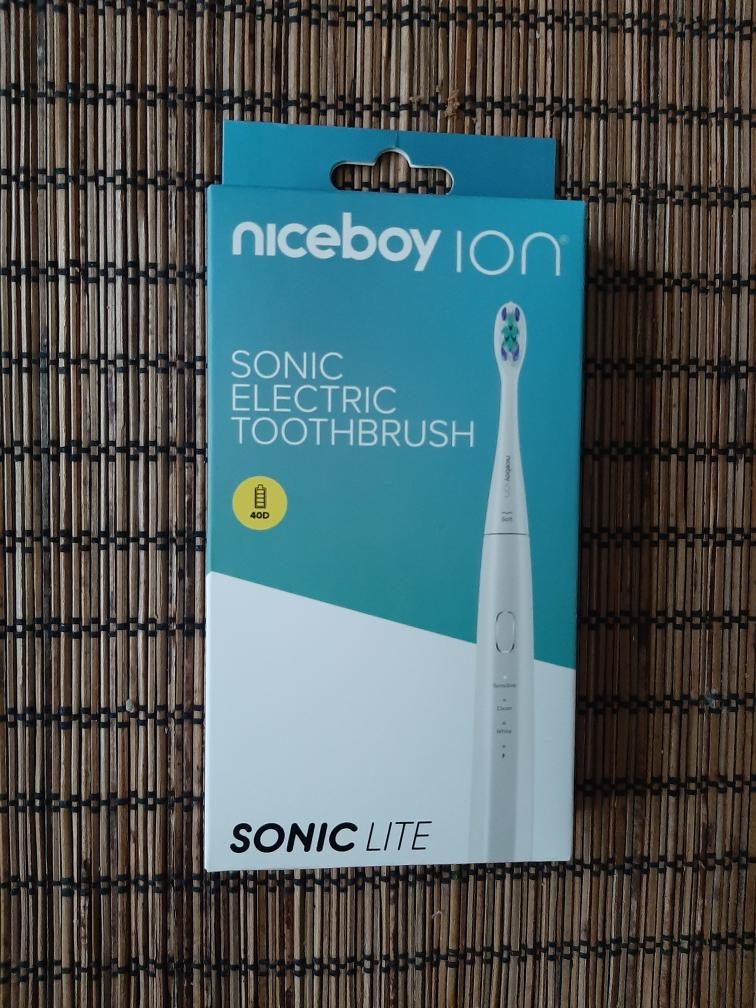 Sonický zubní kartáček Niceboy ION Sonic Lite IPX7 bílá