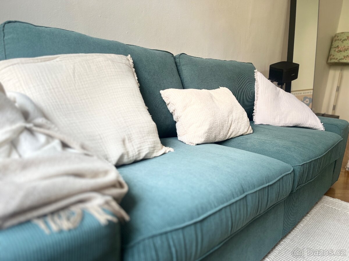 Pohovka/gauč KIVIK IKEA třímístná manšestrová