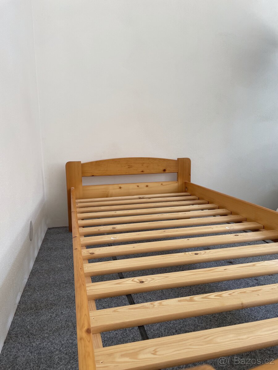 Komplet nábytek postel, stůl, židle, stolek