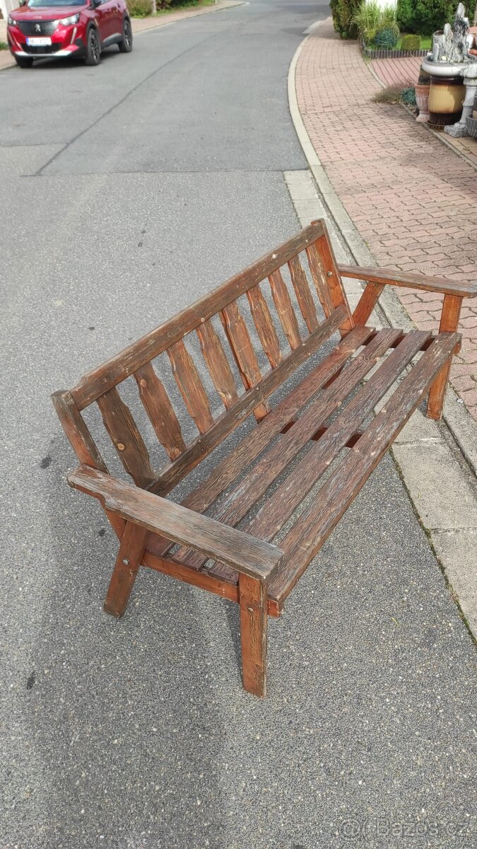 Zahradní nábytek
