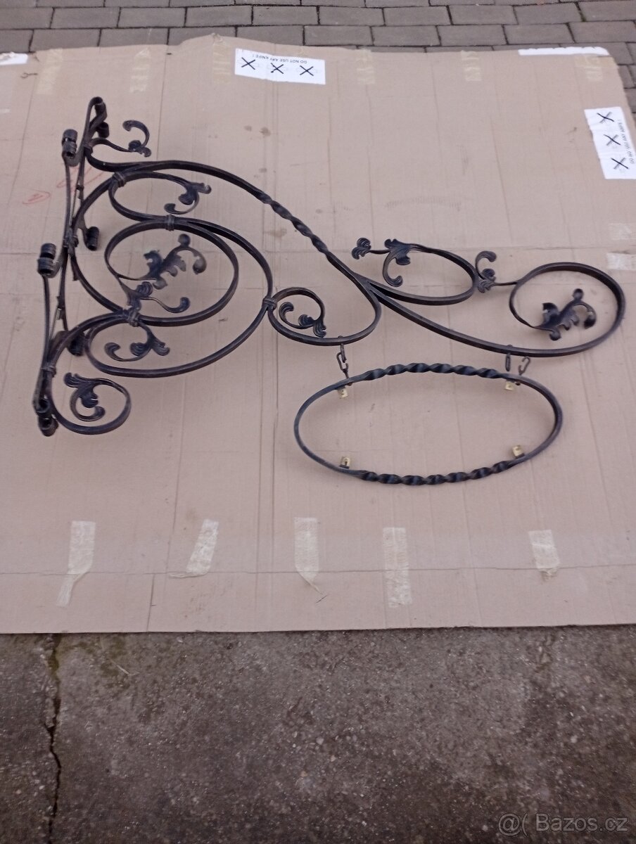 Reklamní držák, na stěnu