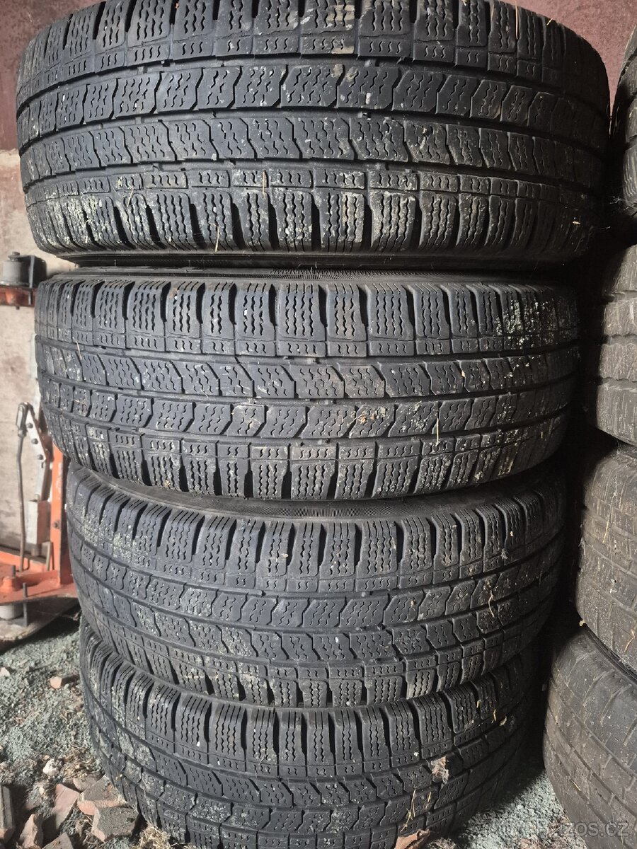 Zimní pneu 205/65 R16C