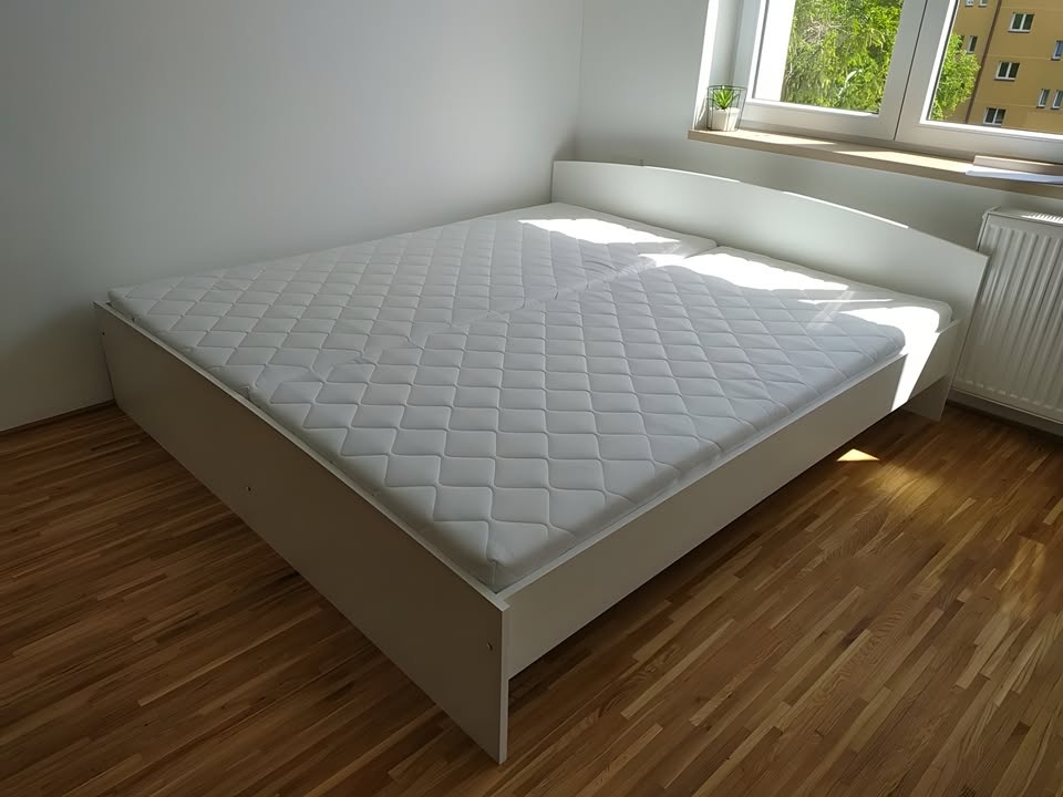 Manželská dvoulůžková postel 180×200 cm – NOVÁ