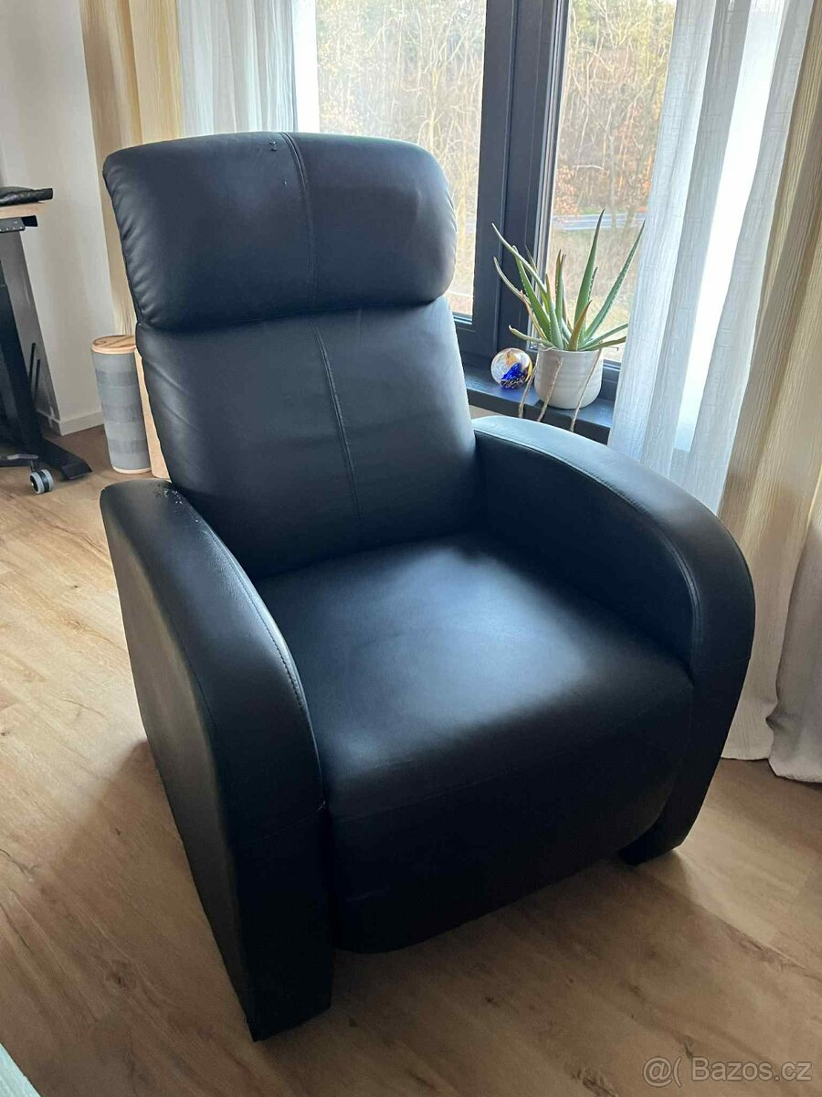 Masážní křeslo HOVBORG černá