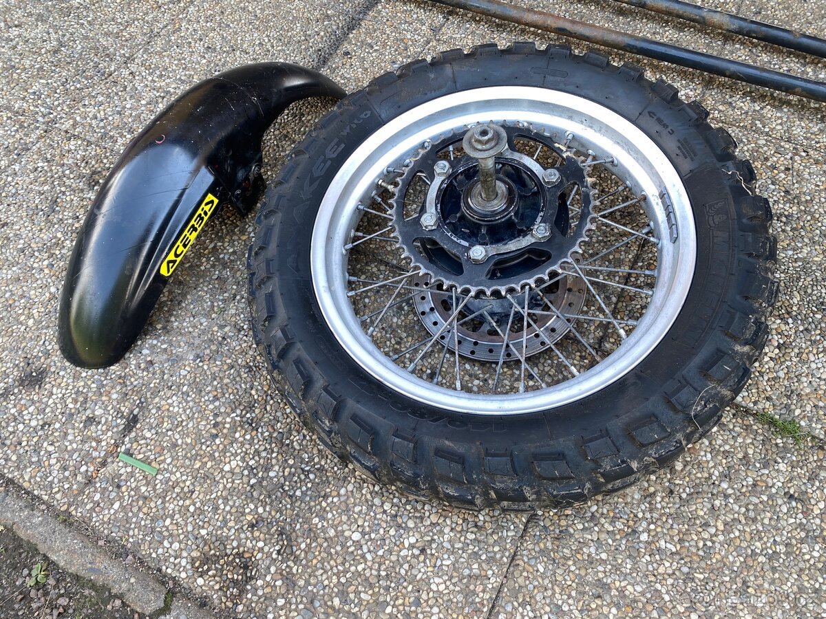 Yamaha XTZ 750 zadní kolo + blatník