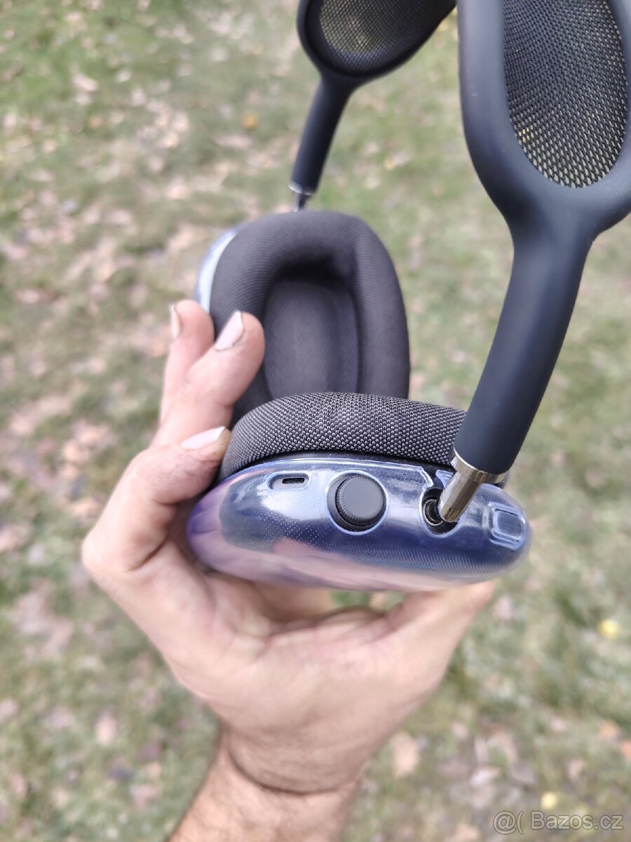 Sluchátka Airpods max