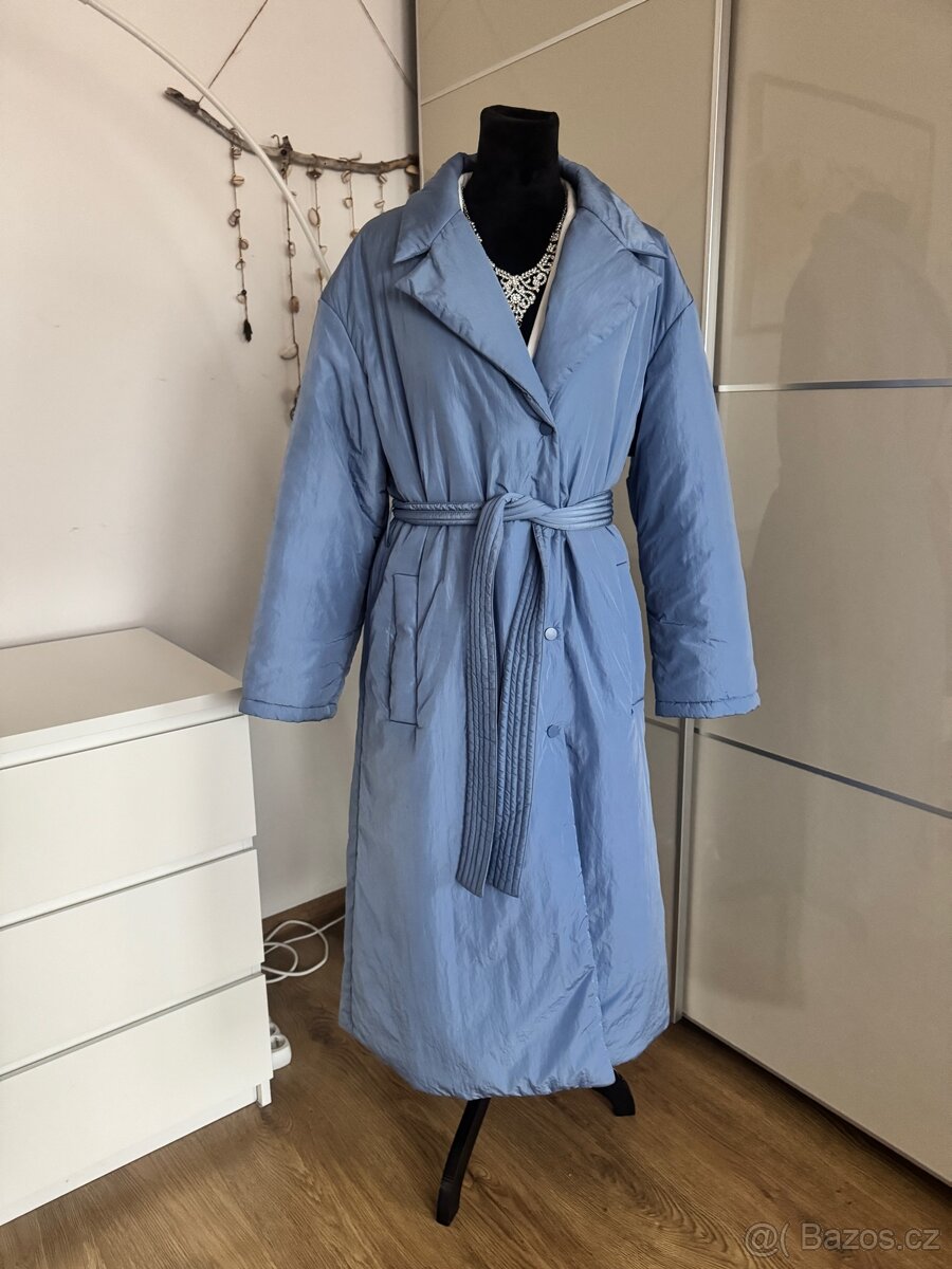Modry metalicky zimni kabat Envii vel L