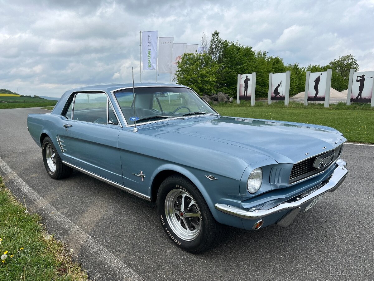 USA veterán Ford Mustang 1966, V8, automat, coupe