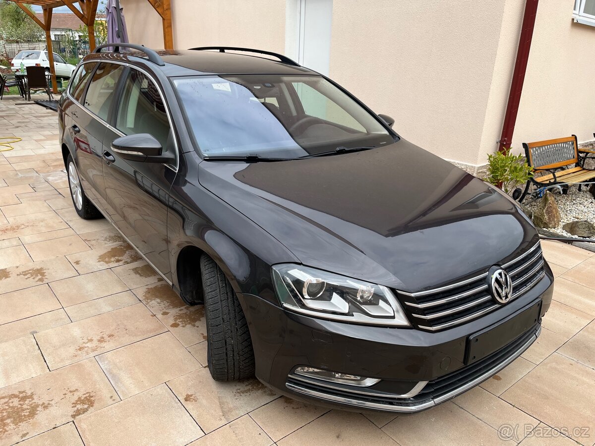 Volkswagen Passat B7 2.0 TDI, xenony, navigace