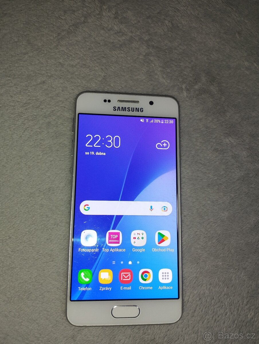 Prodám Samsung Galaxy A3.