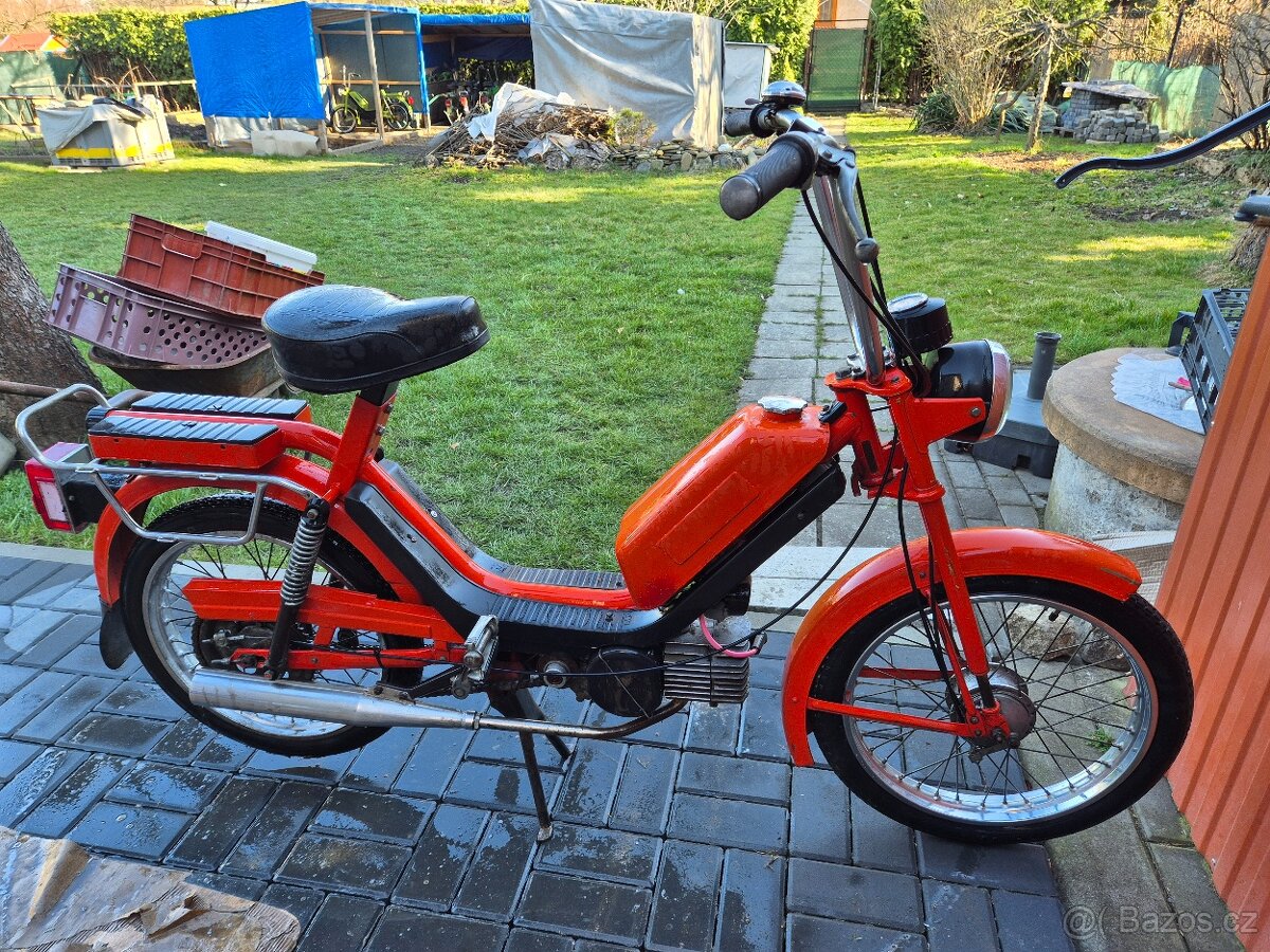 Babetta 210 s kartičkou, červená 6.
