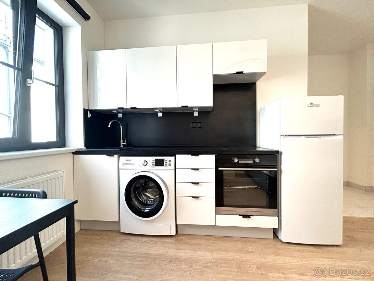 krásný byt 1+kk, 28m2 v ul. Poděbradská, Praha 9 - Vysočany