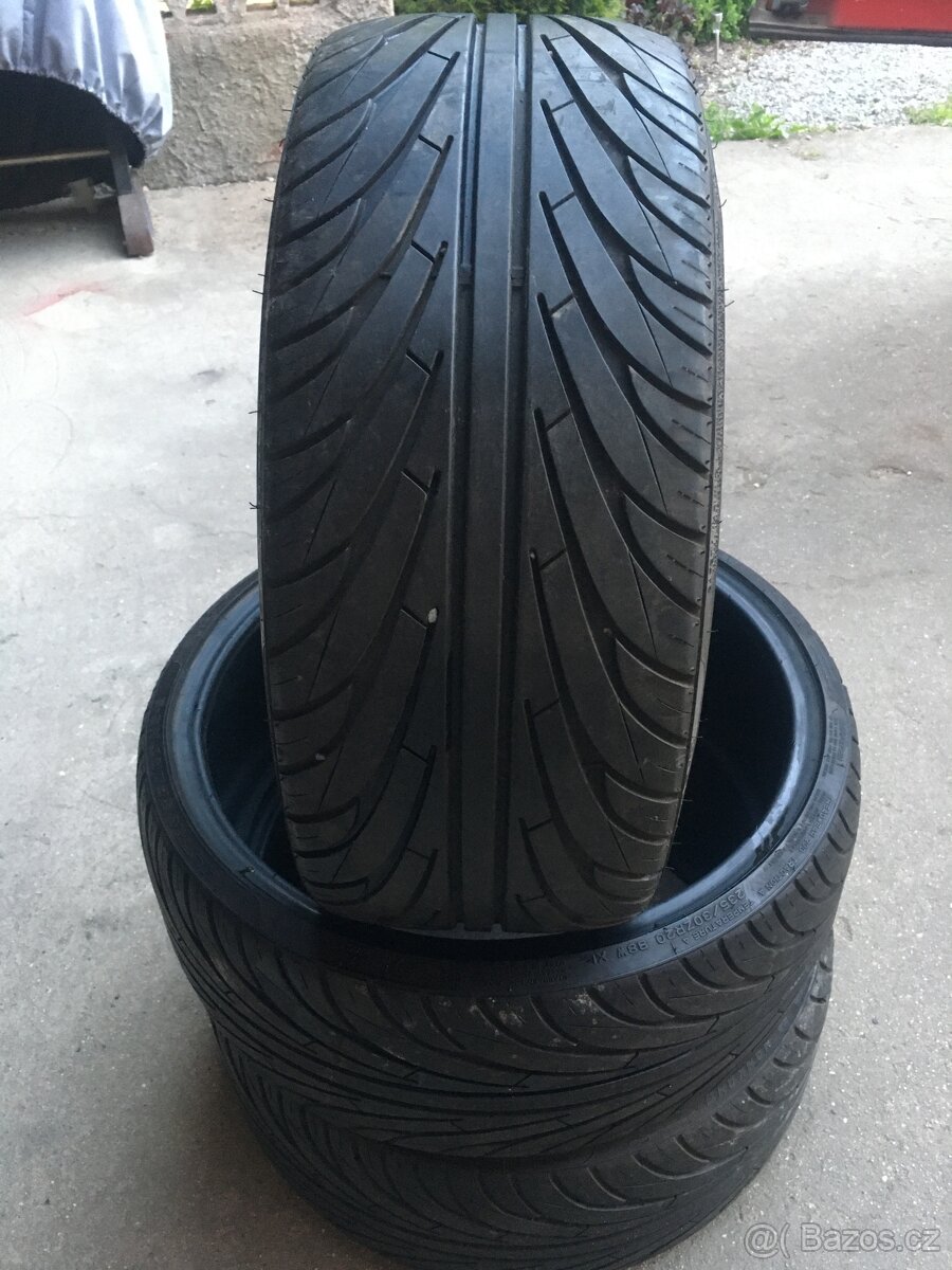235/30/ZR20 letní