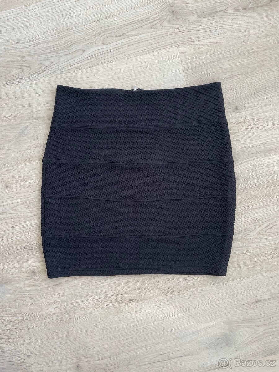 Dámská společenská sukně, zn. Amisu, vel. 38