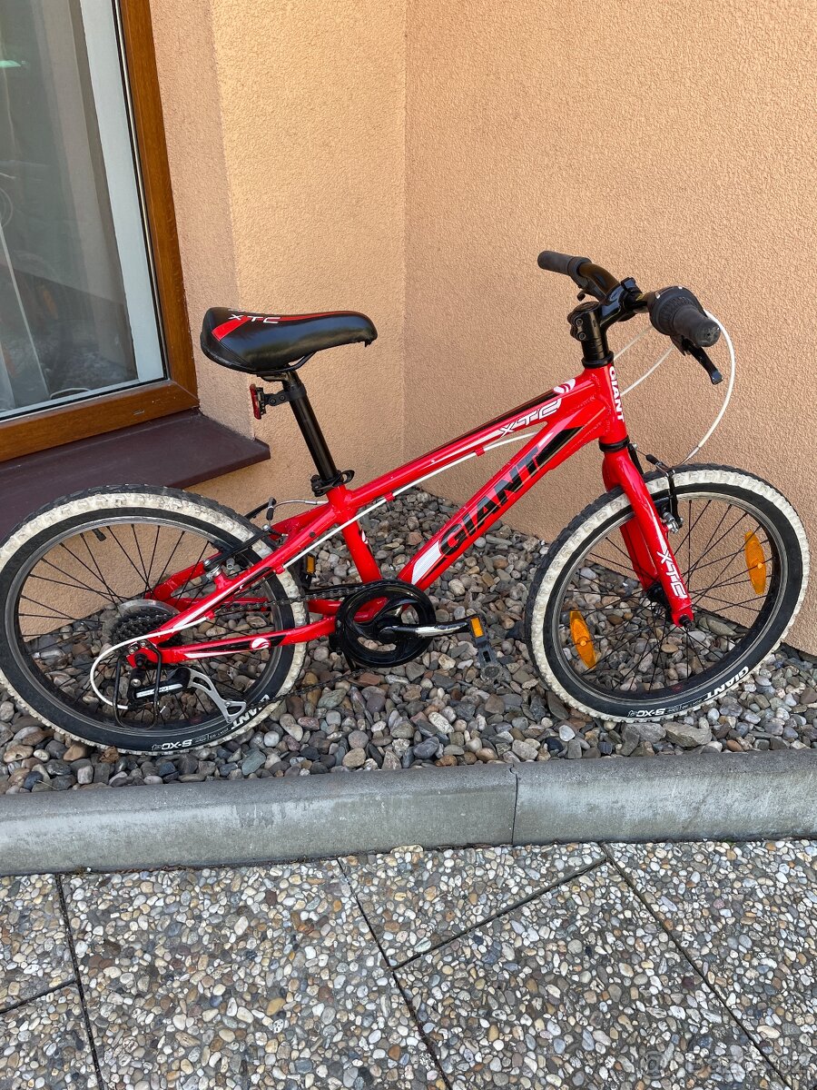 Lehčí, dětské kolo GIANT. Velikost 20.
