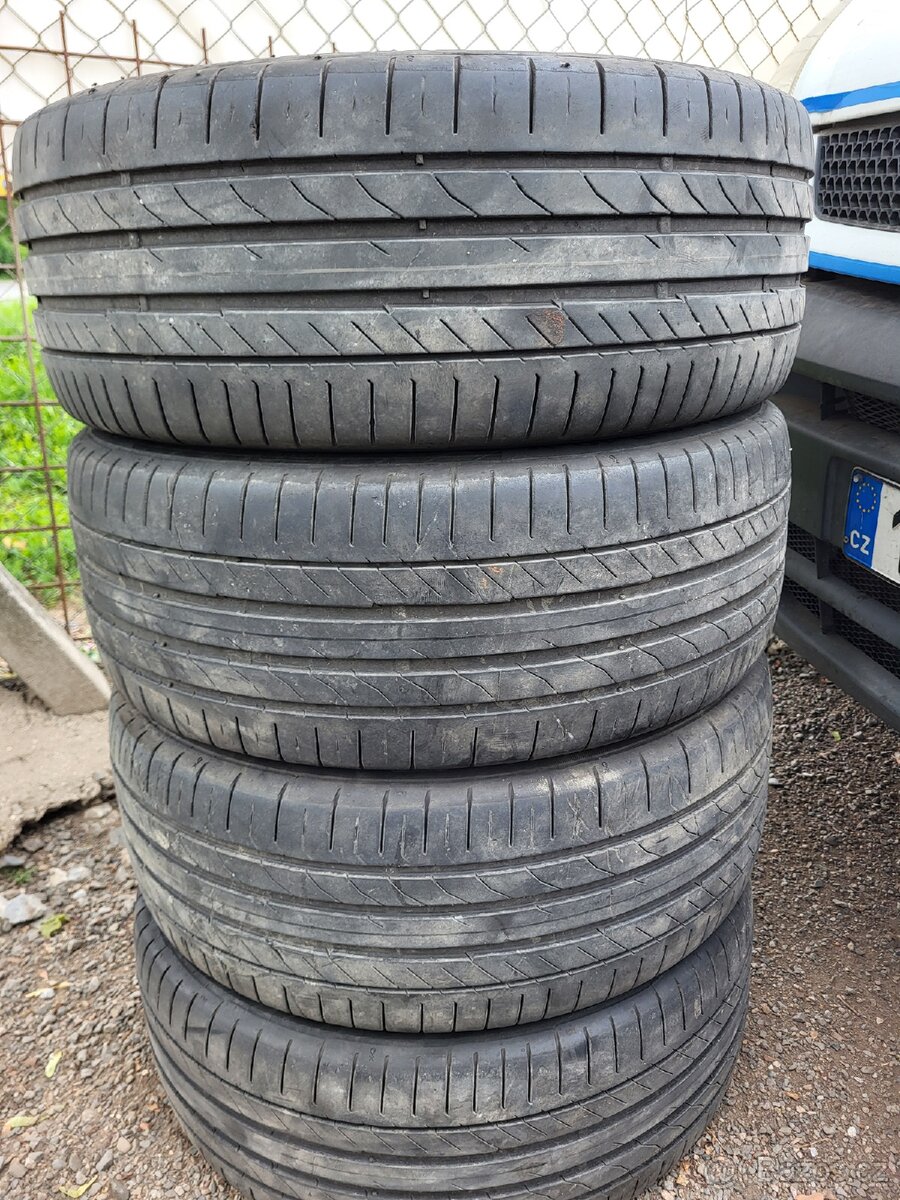 235 50 18" 101V ...Continental