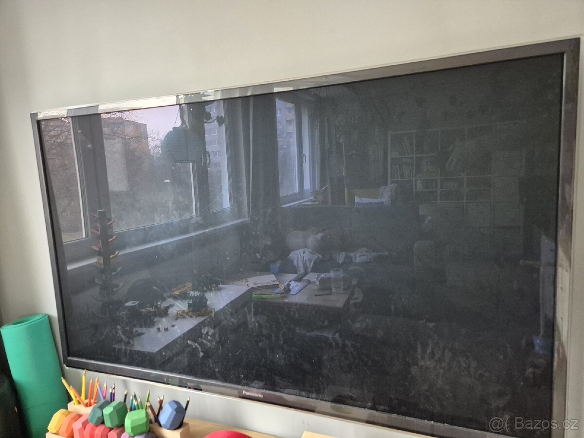 Panasonic Viera TX-P65ST50E + O2 settopbox
