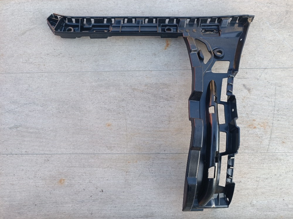A2058801802 mercedes w205 pravé vedení zad.nárazníku