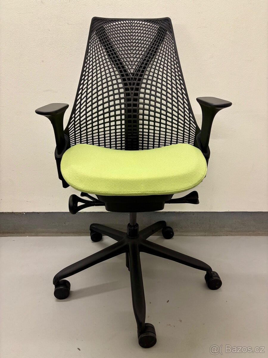 Kancelářská židle Herman Miller Sayl