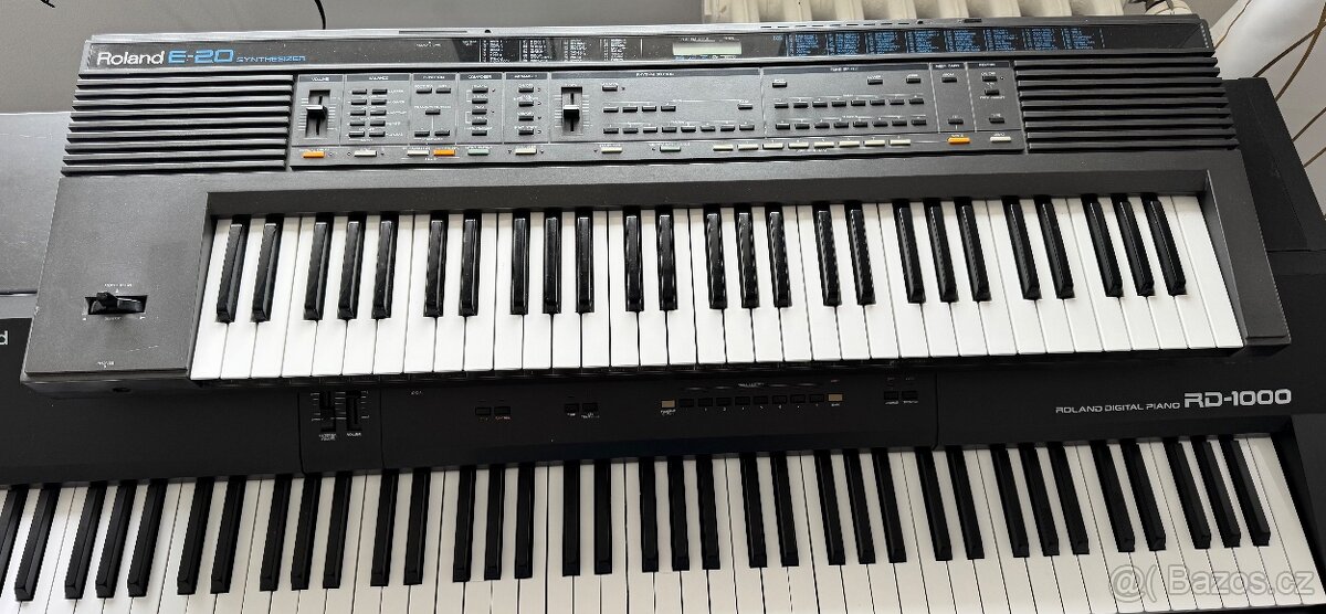 Roland E-20
