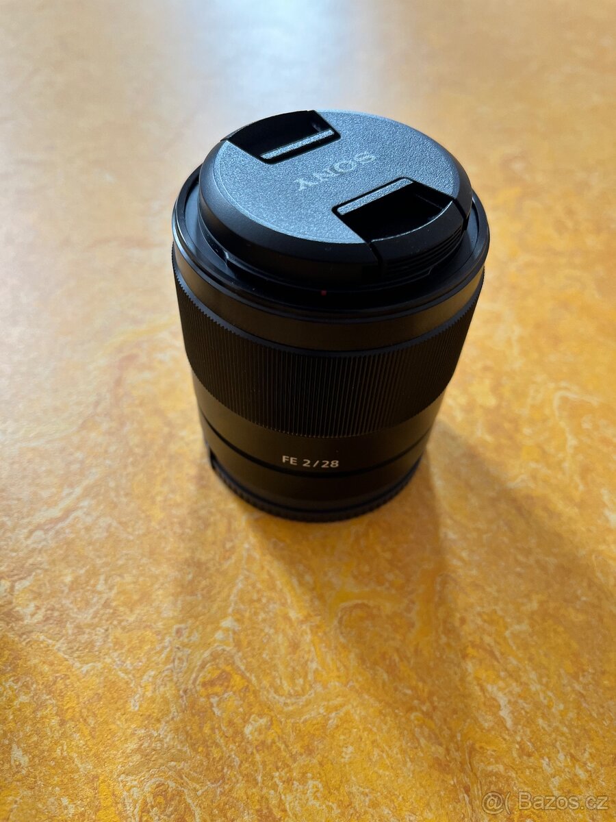 Sony FE 2/28 objektiv