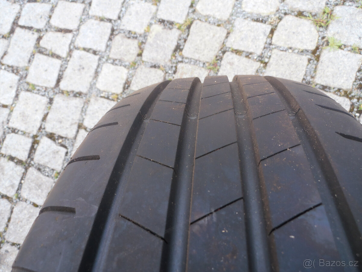4ks letní pneu 215/60xR17 96H Bridgestone Turanza T005