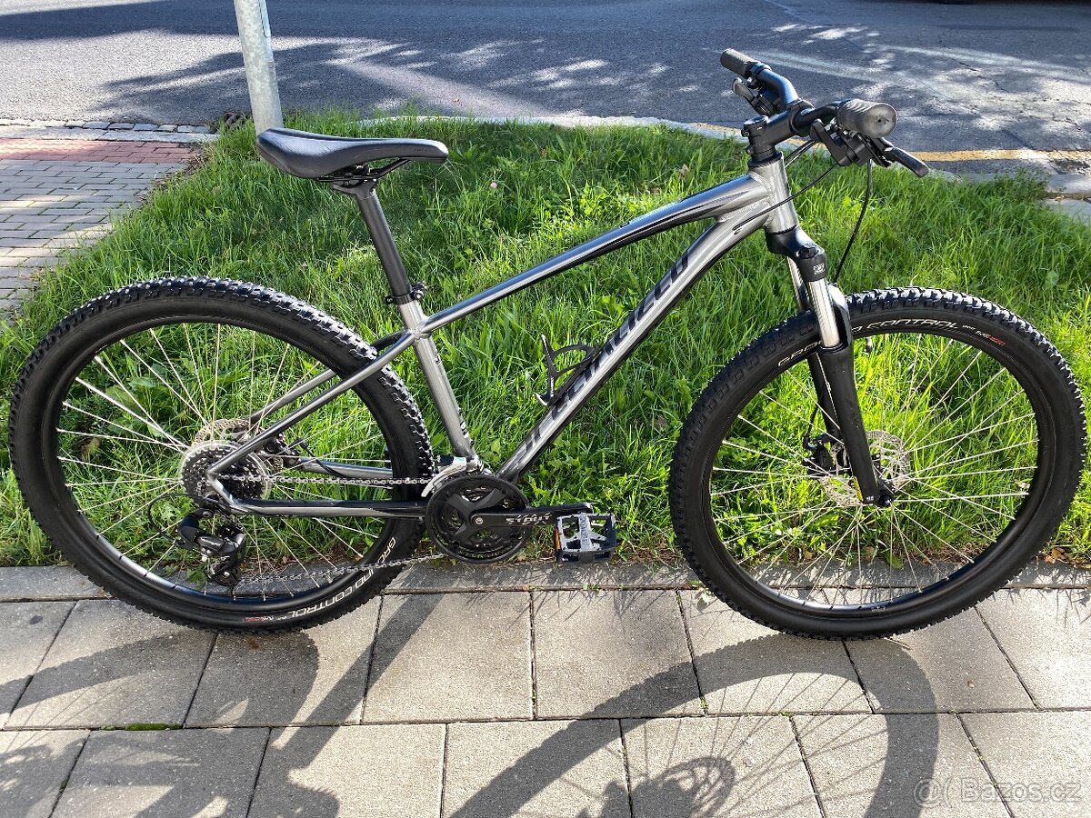 27.5" horské kolo Specialized Pitch rám M 16"