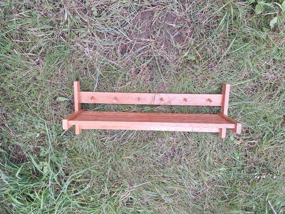 Polička /věšák skládací celodřevěný