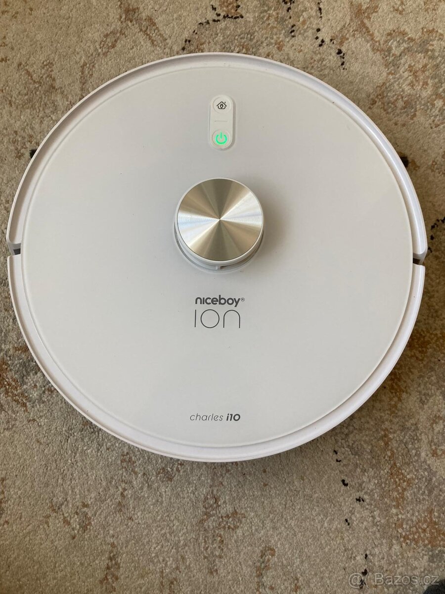 Robotický vysavač Niceboy ION Charles i10