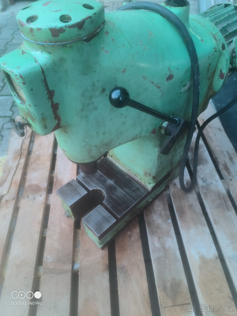 Hydraulický lis CDC 2-7