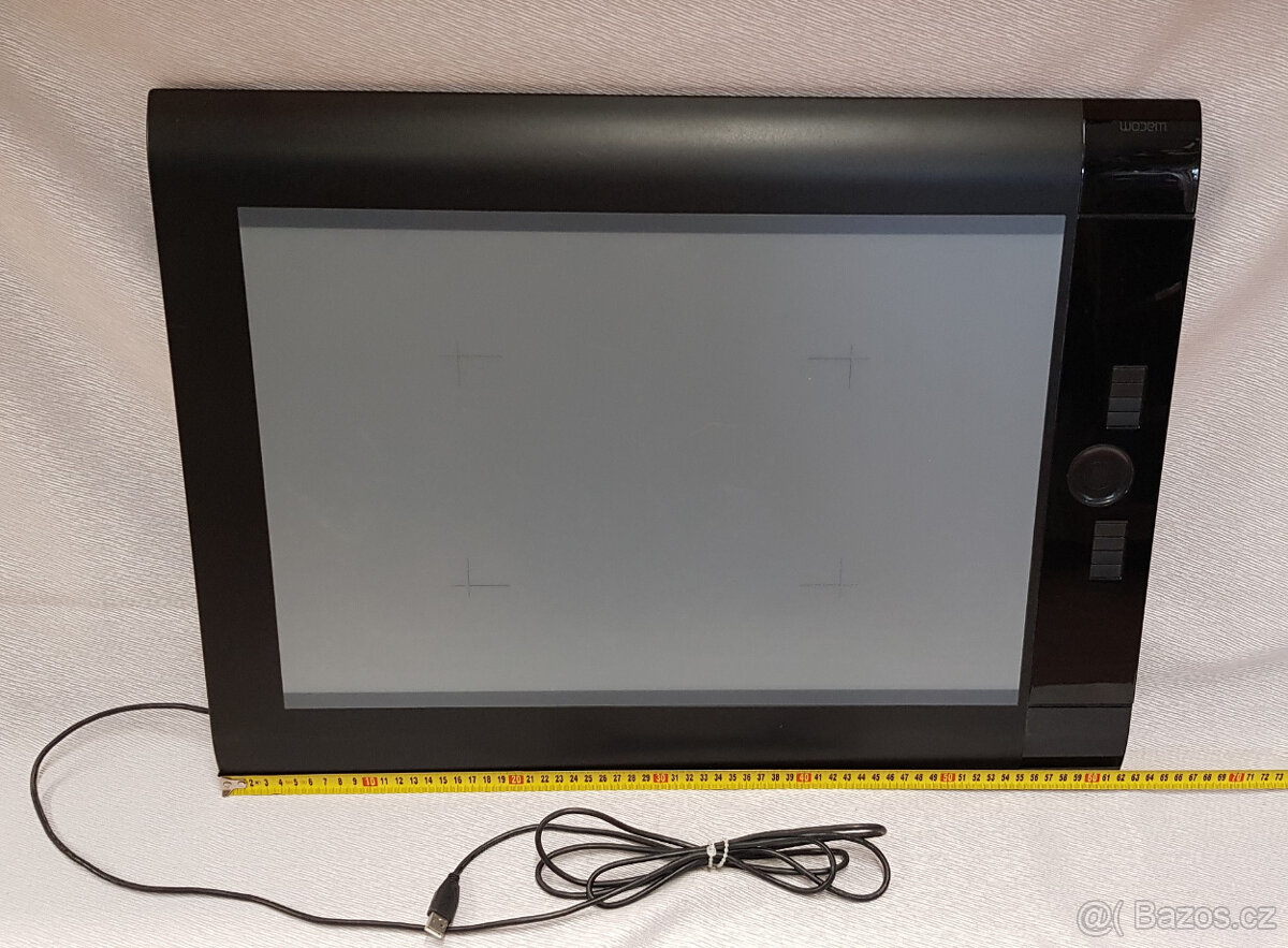 XL grafický tablet 22,6" Wacom Intuos 4 XL PTK-1240, 57,5cm