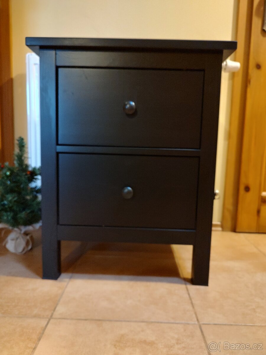 Noční stolky Hemnes Ikea