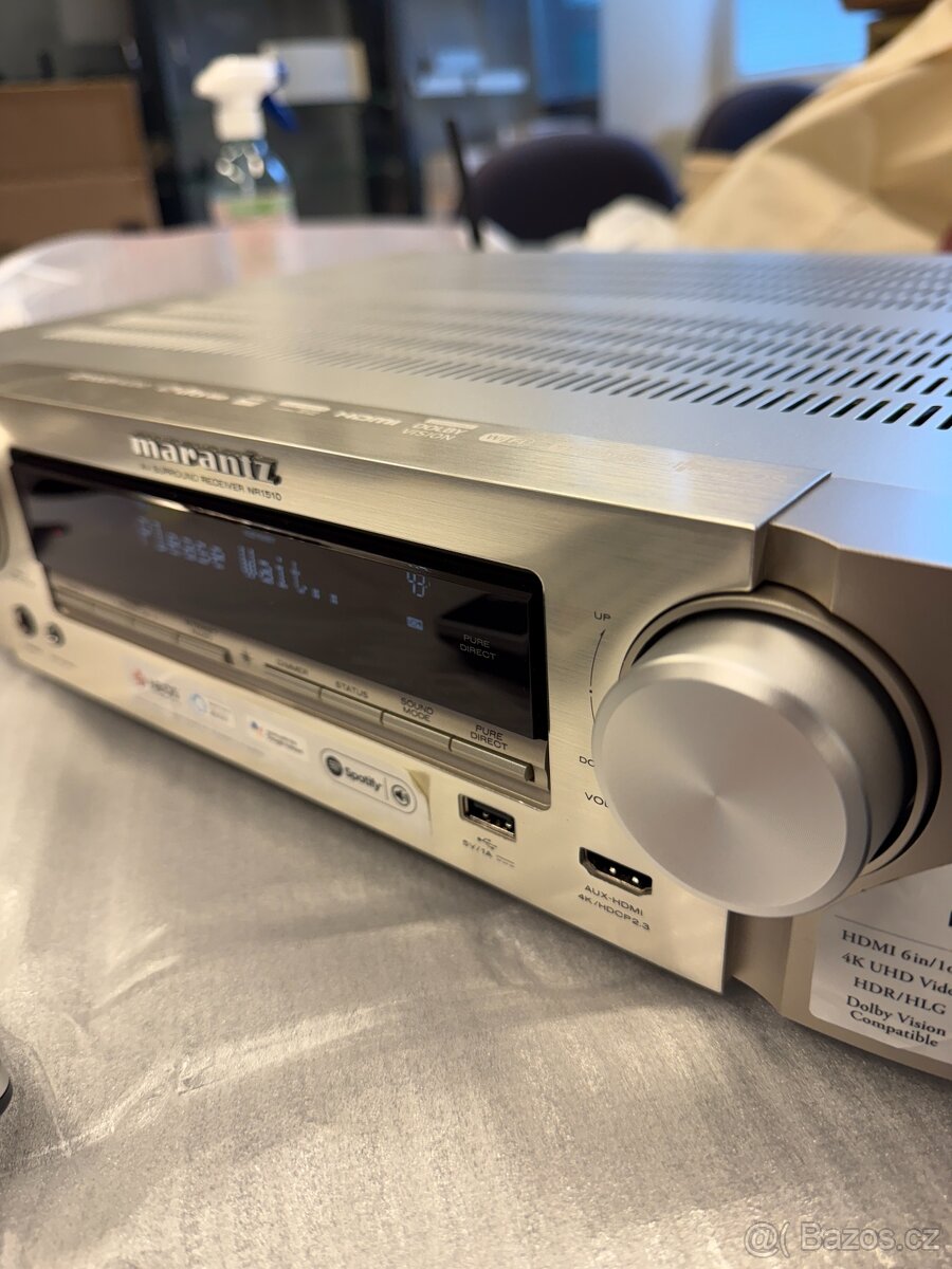Marantz NR1510 - stříbrný AV 5.2 AV receiver