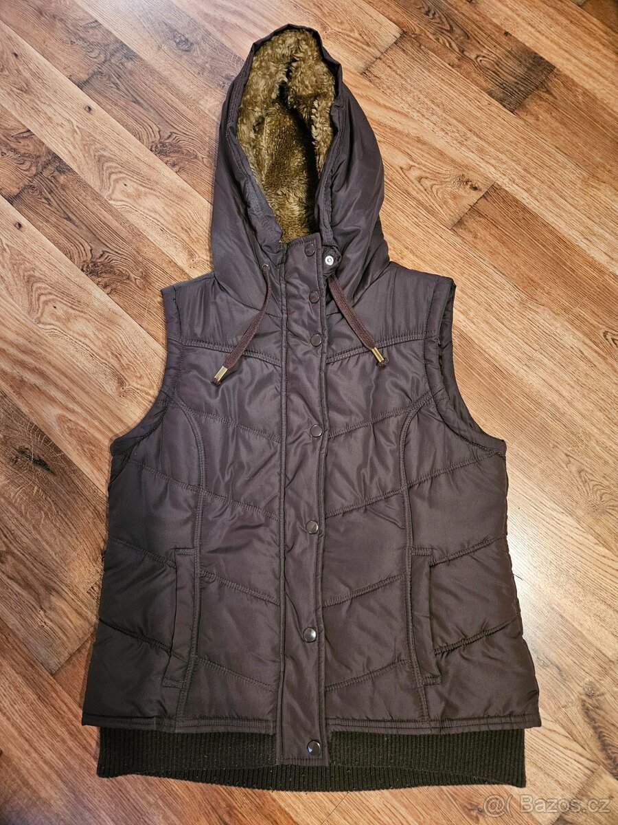 Vesta prošívaná M