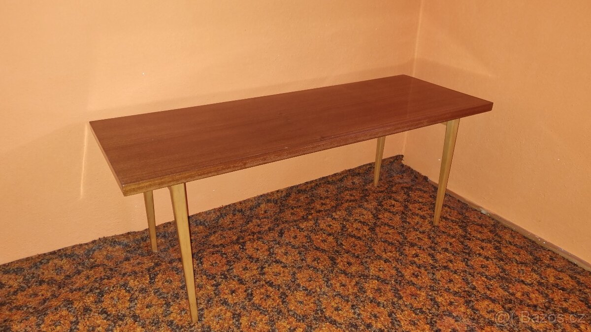 Prodám konferenční stolek retro