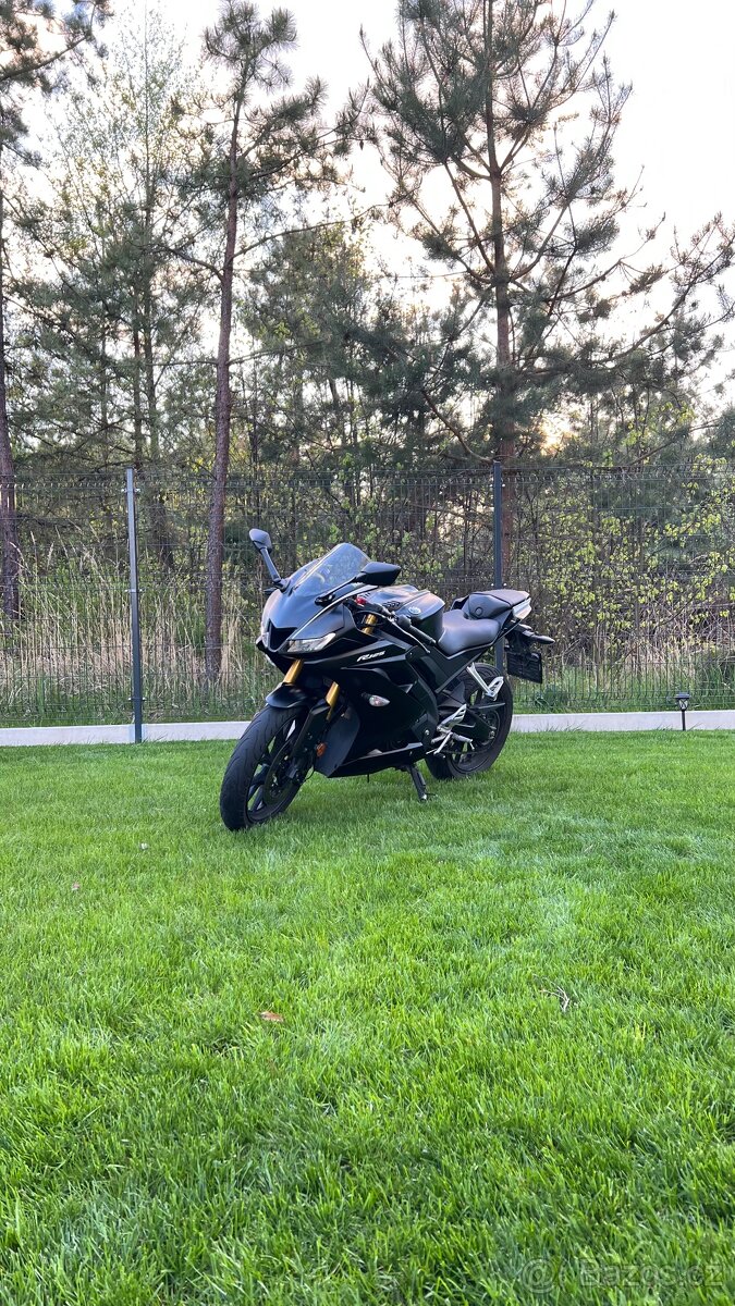 Yamaha YZF R125