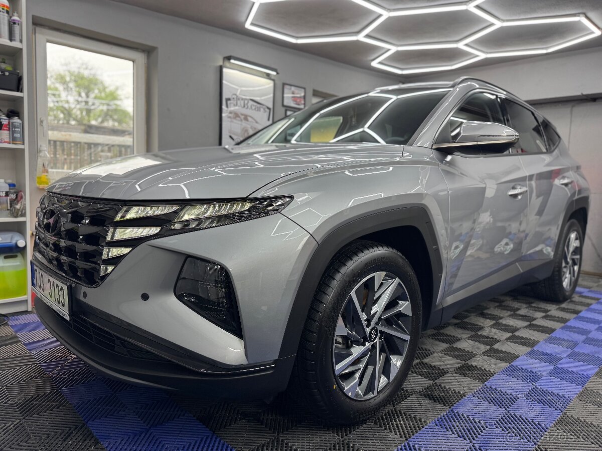 Hyundai Tuscon: Freedom, Silver, TOP