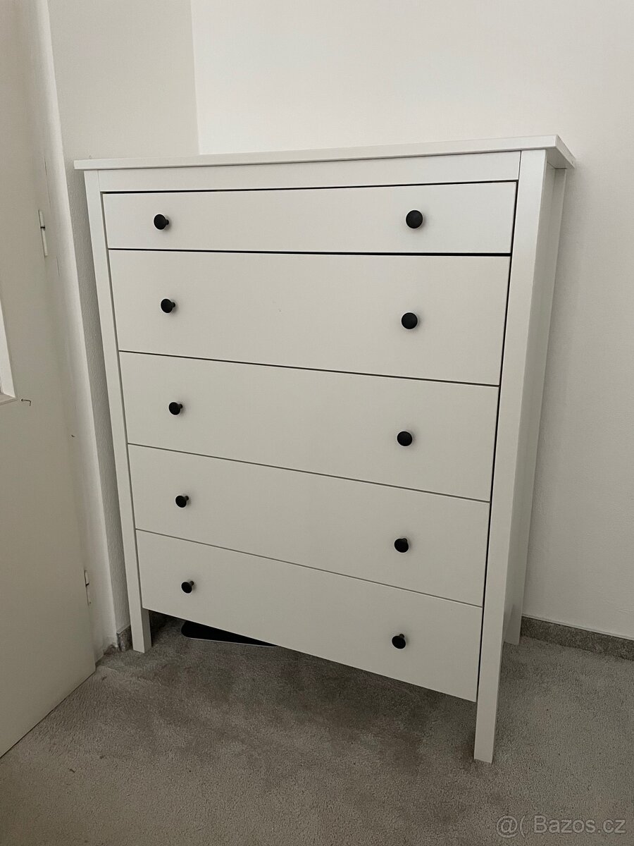 Koppang komoda bílá - 5 zásuvek