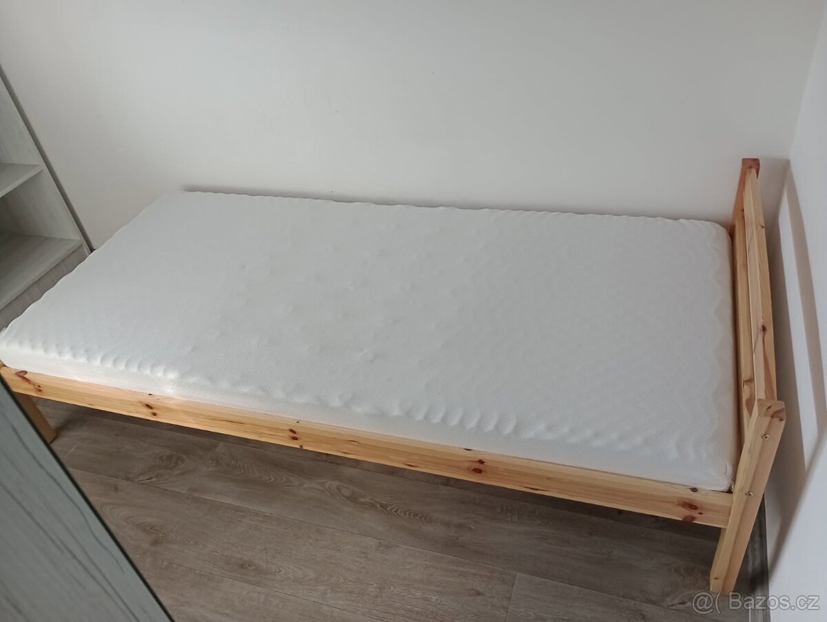 Postel masiv 90x200, nová matrace