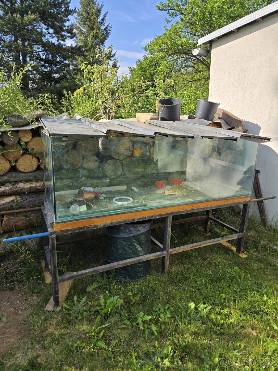 Akvárium 650 litrů
