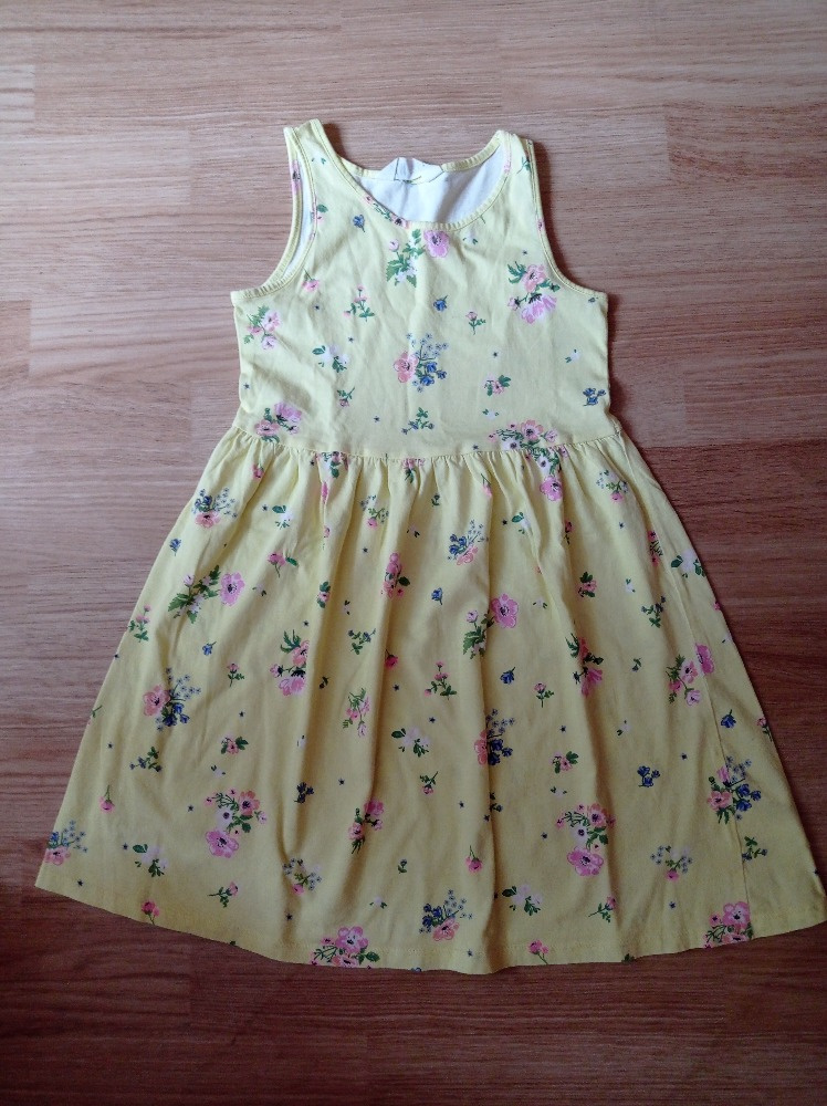 Žluté šatičky vel.134-140 zn. H&M