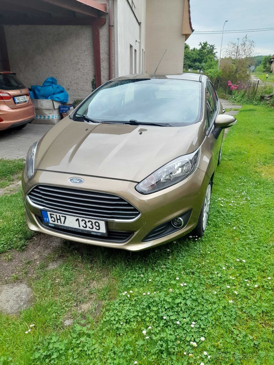 Ford Fiesta 1.25, manuál 60 kW, rok 2013