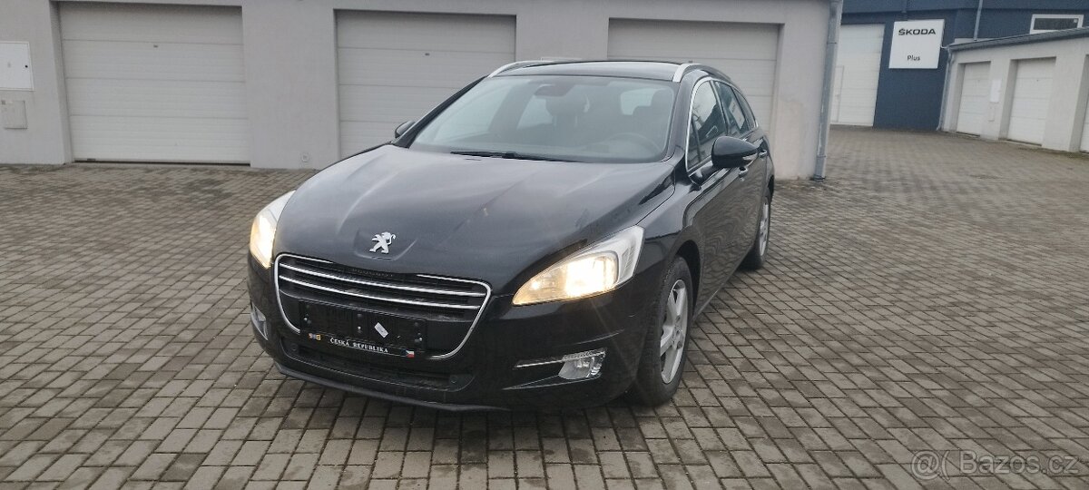 Peugeot 508SW panorama