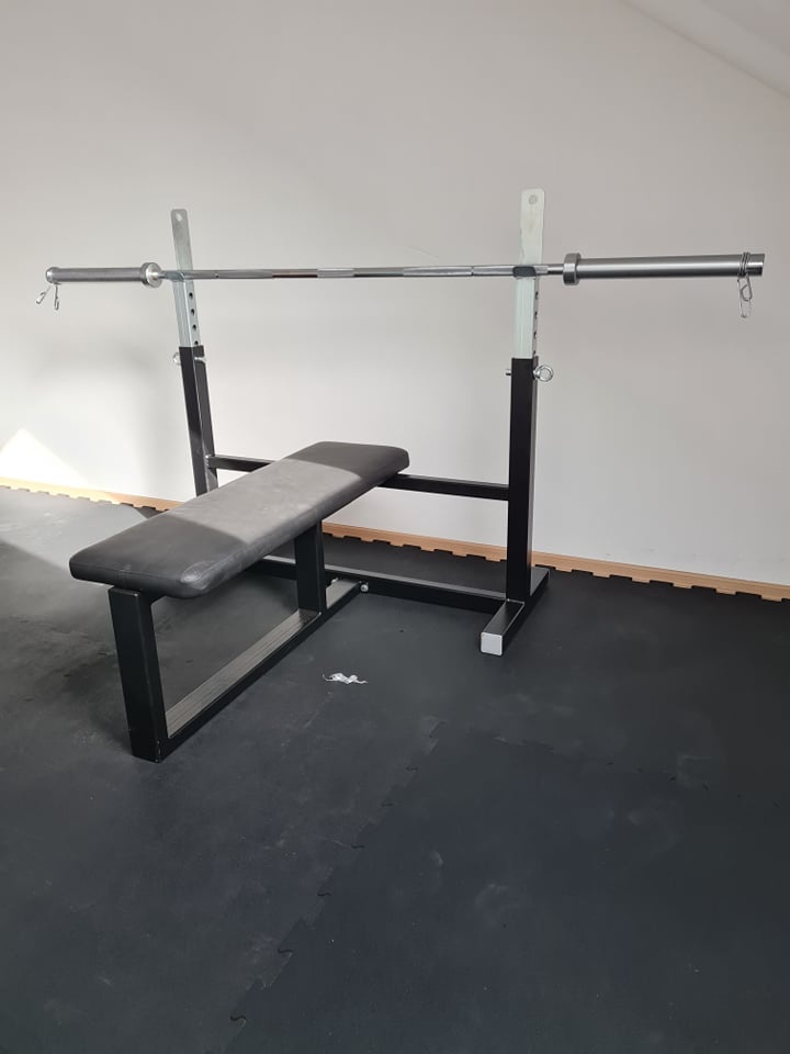 Masivní benchpress lavice - nová robustní lavice do fitness