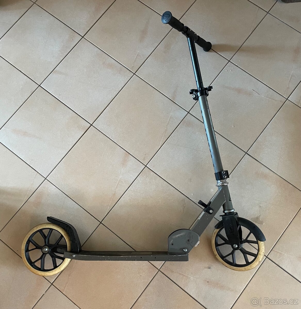 Koloběžka Firefly