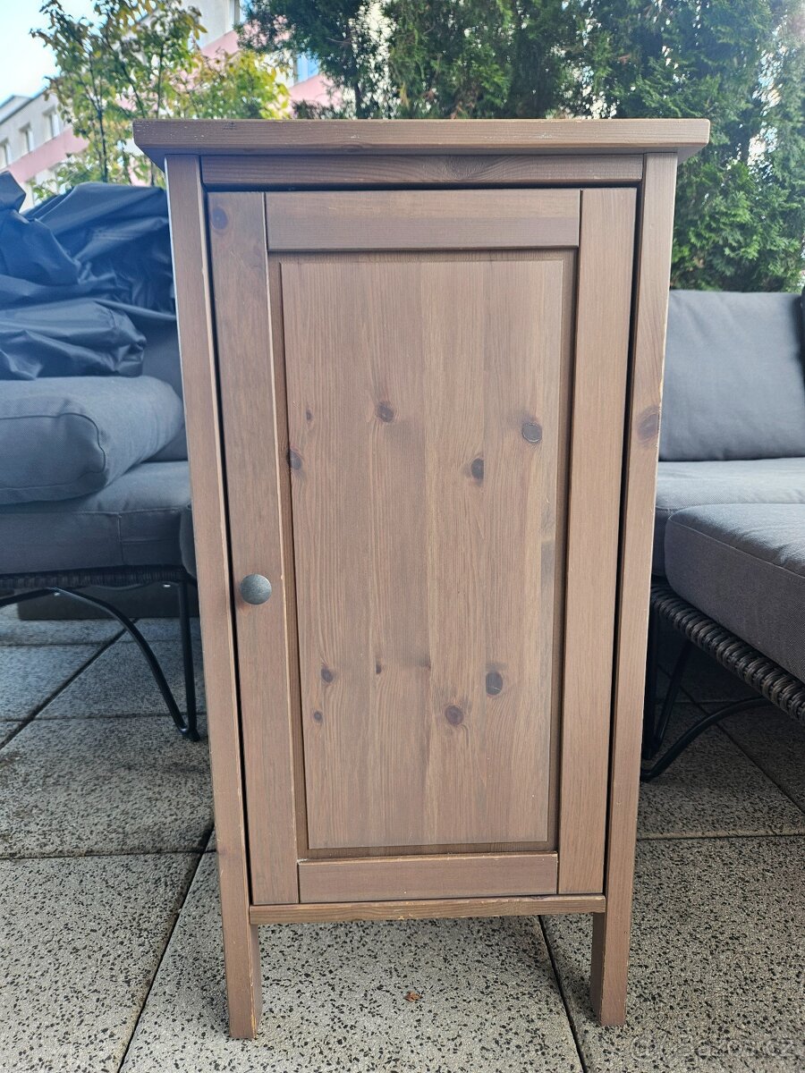 Skříňka Hemnes - noční stolek