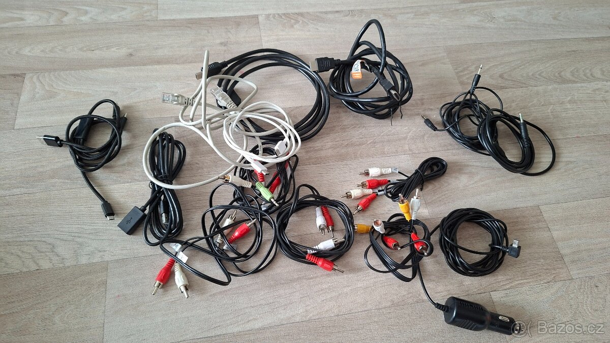 Prodám různé kabely-HDMI